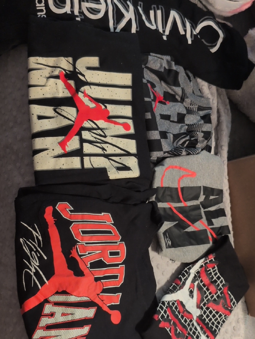 Jordan Kids Short Sleeve Tees with Red Jumpman Logos on Black and Gray